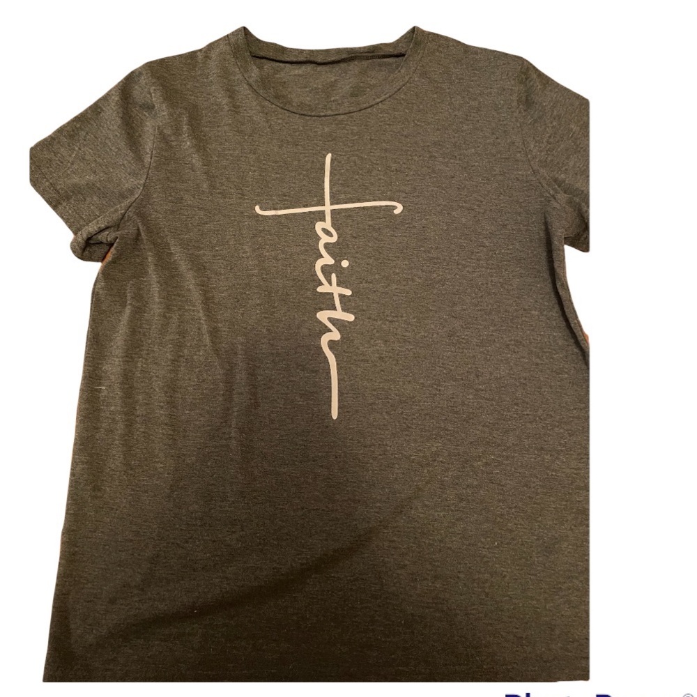 Womens M gray tee